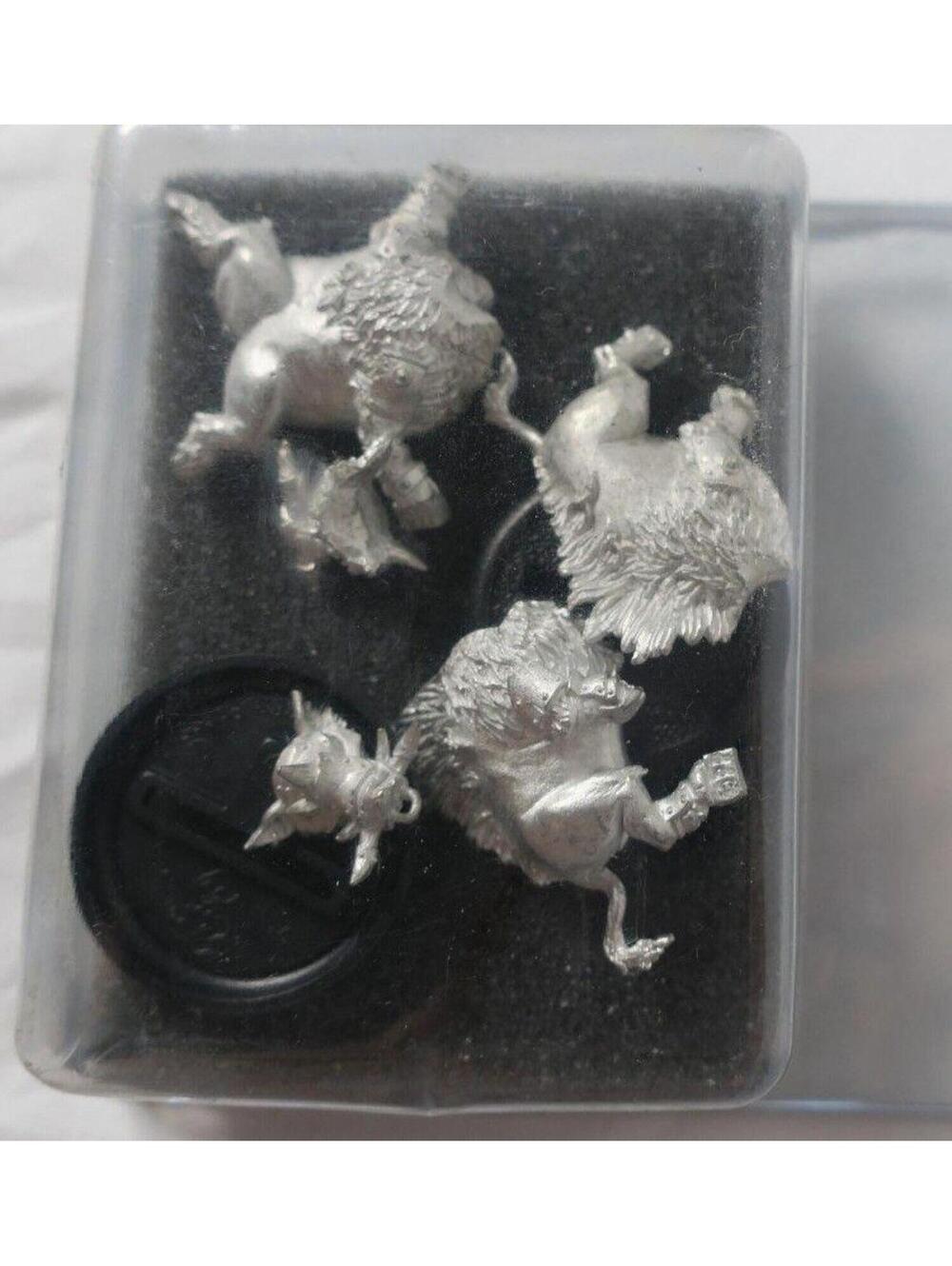 Hordes Minions Razorbacks Farrow Lesser Warbeast Metal Miniatures (x2)